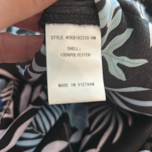 MELLODAY Blue and Black Cropped Jumpsuit with Belted Waist - Picture 6 of 7